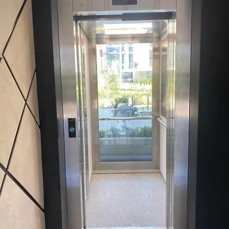 アパート Atlantis Atmosphere ブルガス